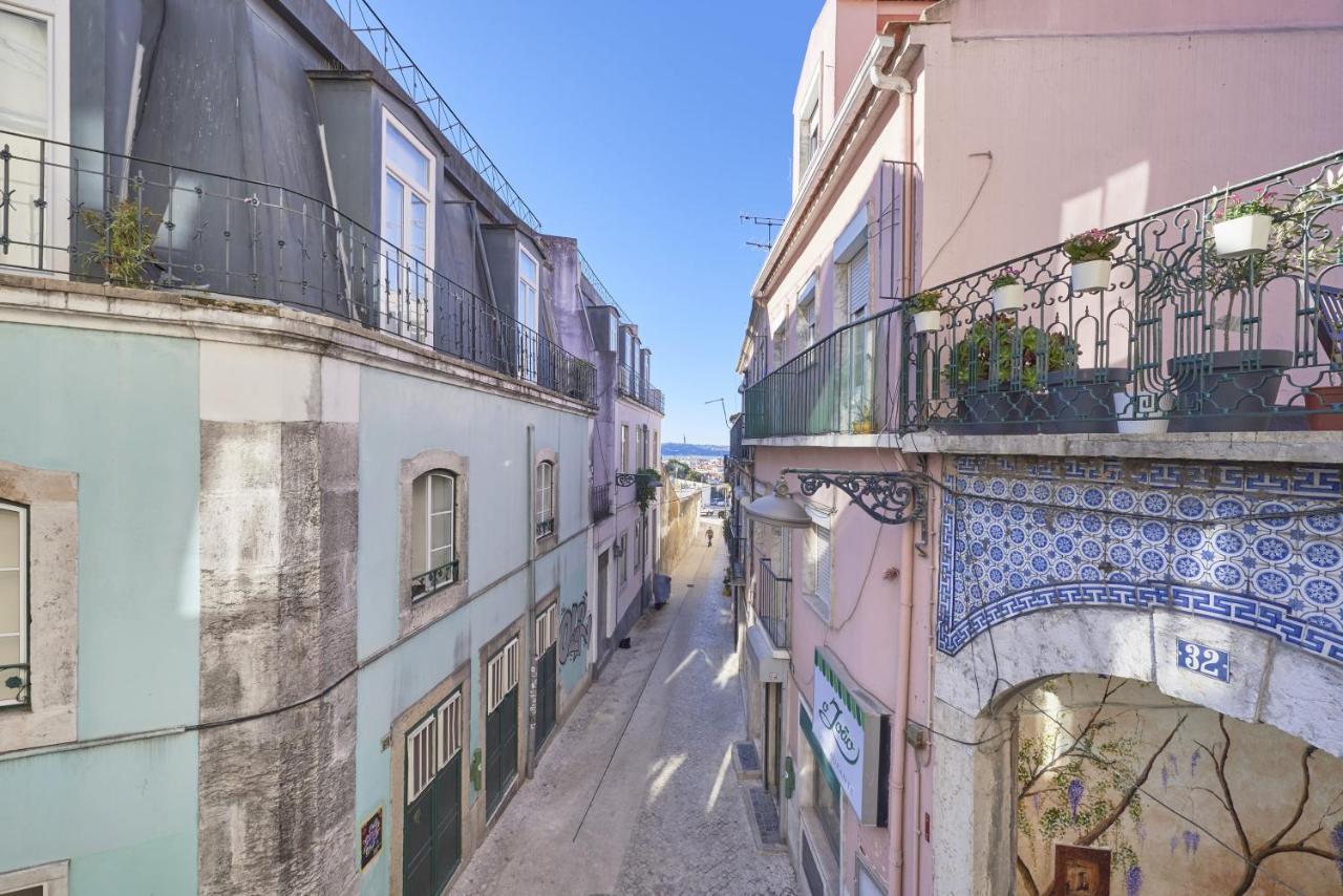 Amazing Terrace And Riverview In Historical Lisboa Kültér fotó